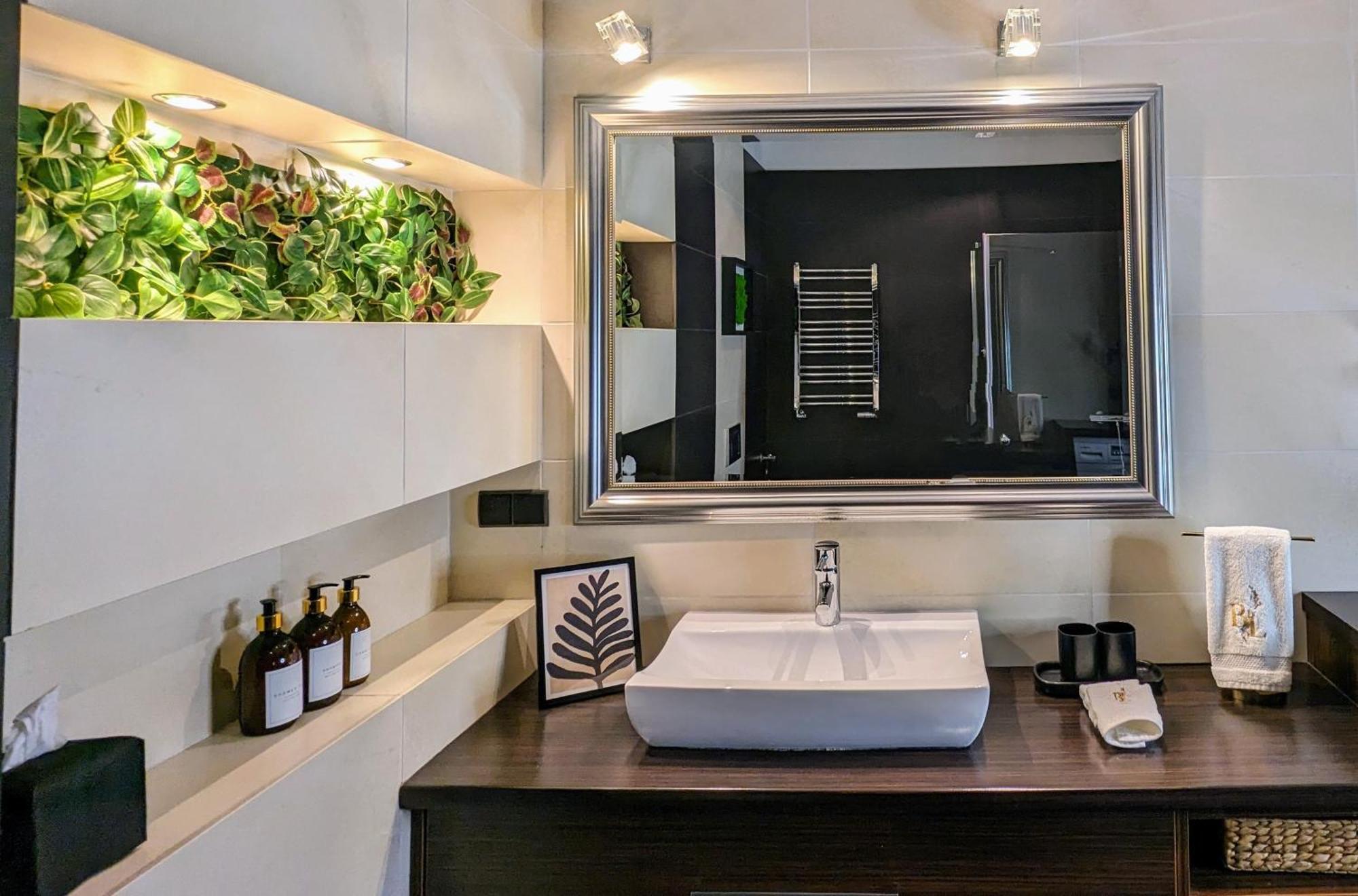 Bella Luna Luxury Suites - Chic Residence In Historic Square 华沙 外观 照片